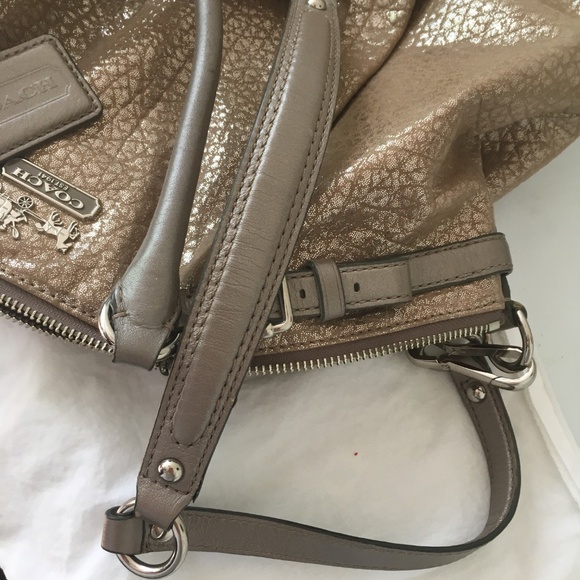 SOLD Coach vintage metallic Lidsey leather handbag, champagne - Picture 9 of 16